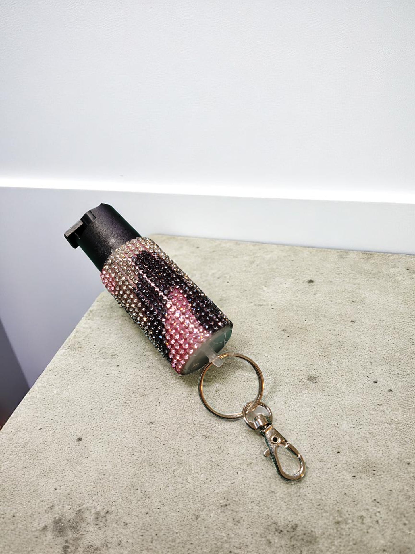 PEPPER SPRAY - DESIGN RHINESTONE