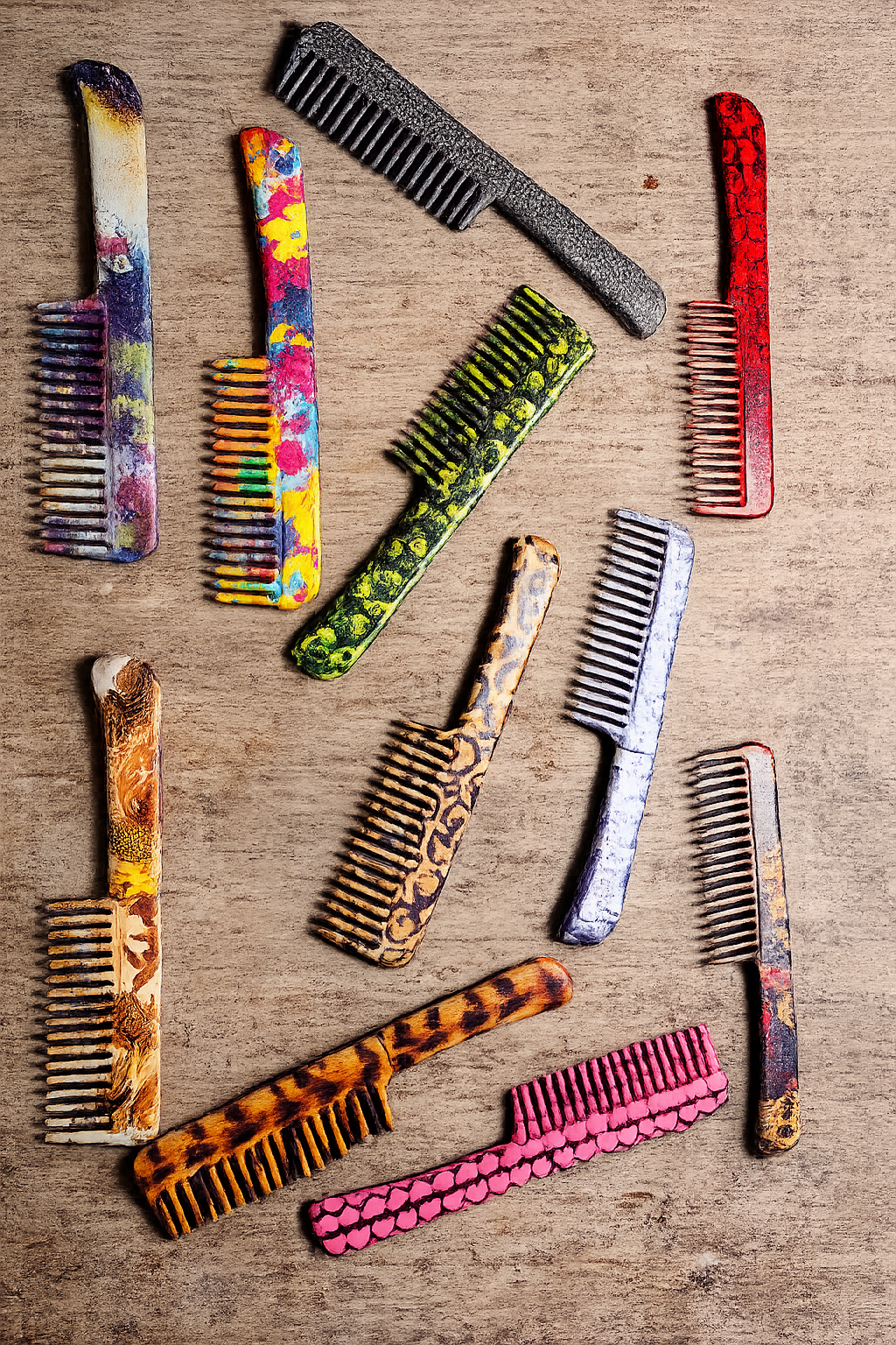 WHOLESALE COMB KNIVES.