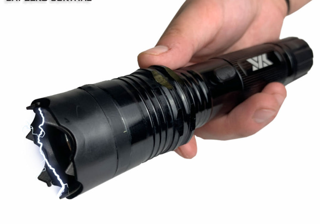 "SALE" Day Zero Survival Stungun + LED Flashlight