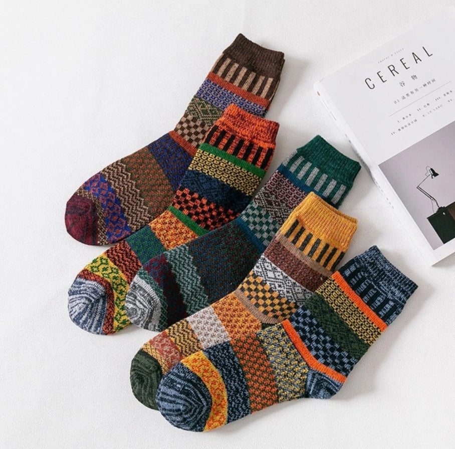 Assorted LOT - 15pcs Retro Socks