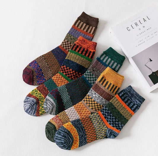 Assorted LOT - 15pcs Retro Socks