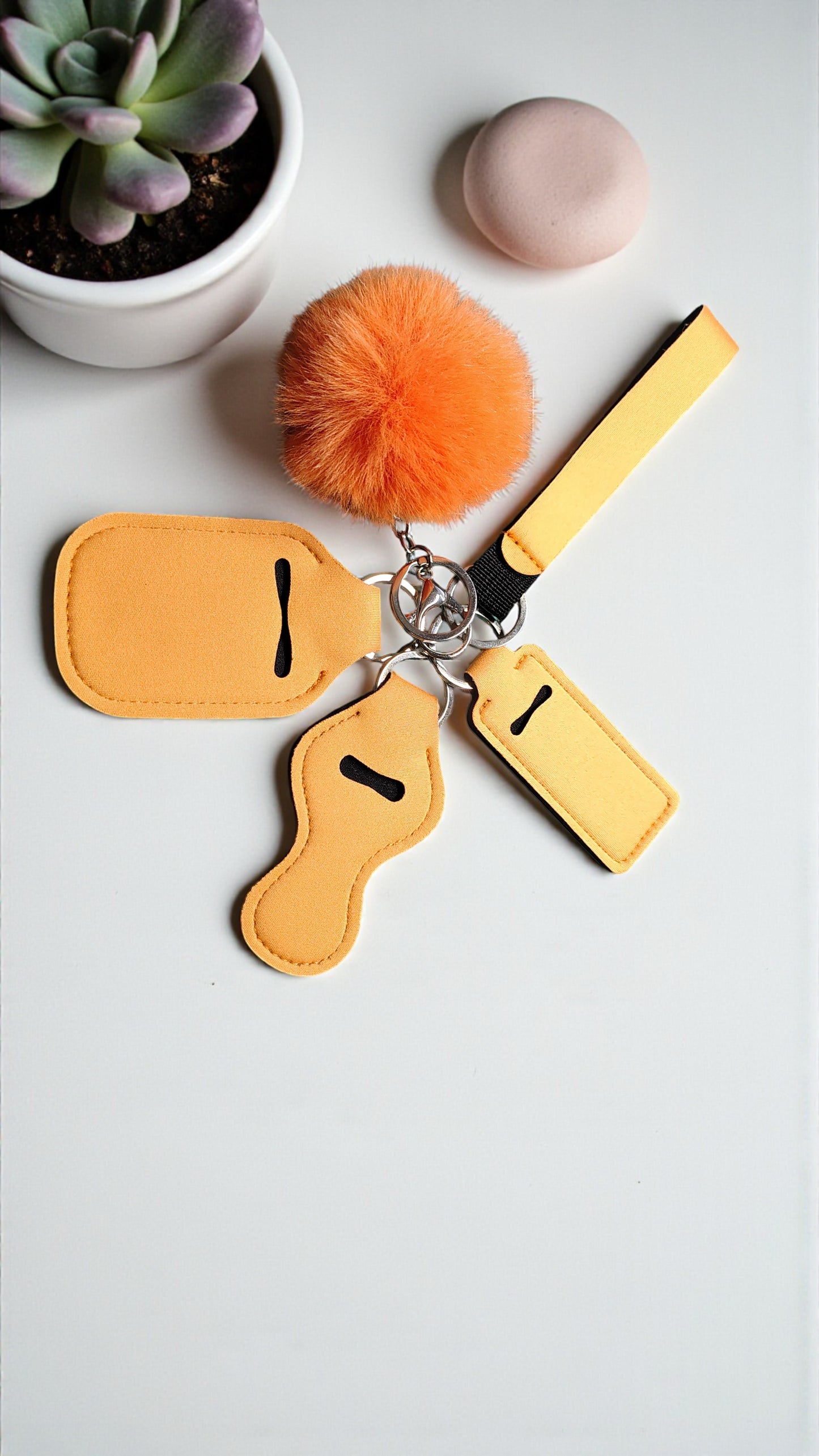 5 Piece Solid Keychain Set